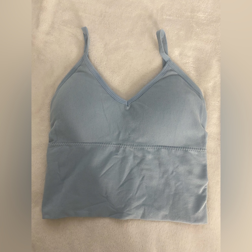 Light blue crossed back sports bra💙